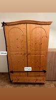 Holzschrank