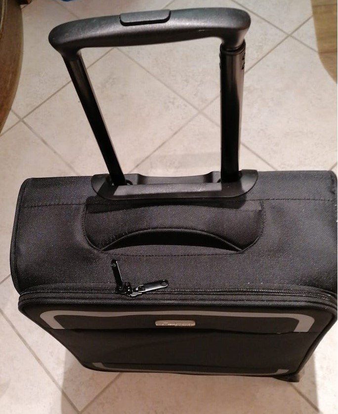 Reisekoffer: Kleiner Rollkoffer – Gebraucht aus Grächen von Hel7890 2