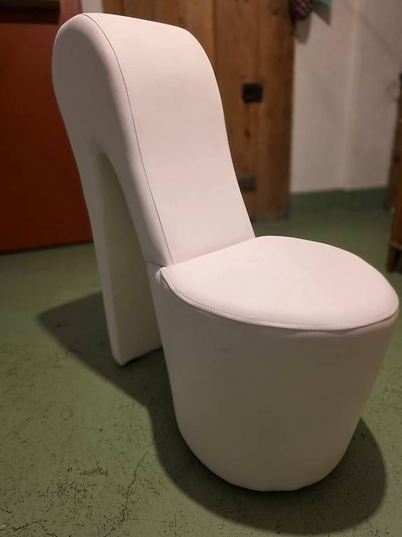 Fauteuils: Schuhsessel High Heel (weiss) – Neuf avec emballage d'origine à Bern par Sardou