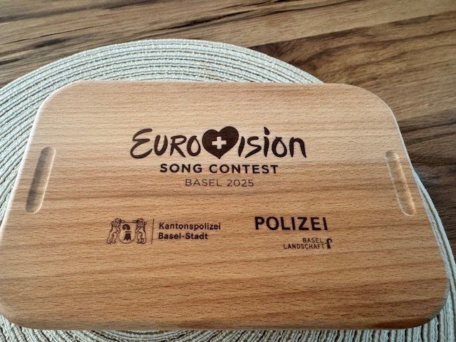 Contenitori & Simili: Eurovision Song Contest Lunchbox – Nuovo e nell'imballaggio originale da Büsserach venduto da Hot_Shots 2