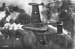 Schweizer Luftwaffe de Havilland Venom im Flug