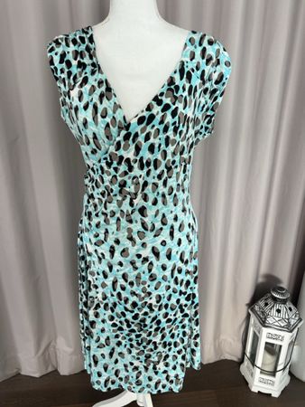 Sommerliches Kleid im Leopardenlook, Gr. 40/4, Top Zustand