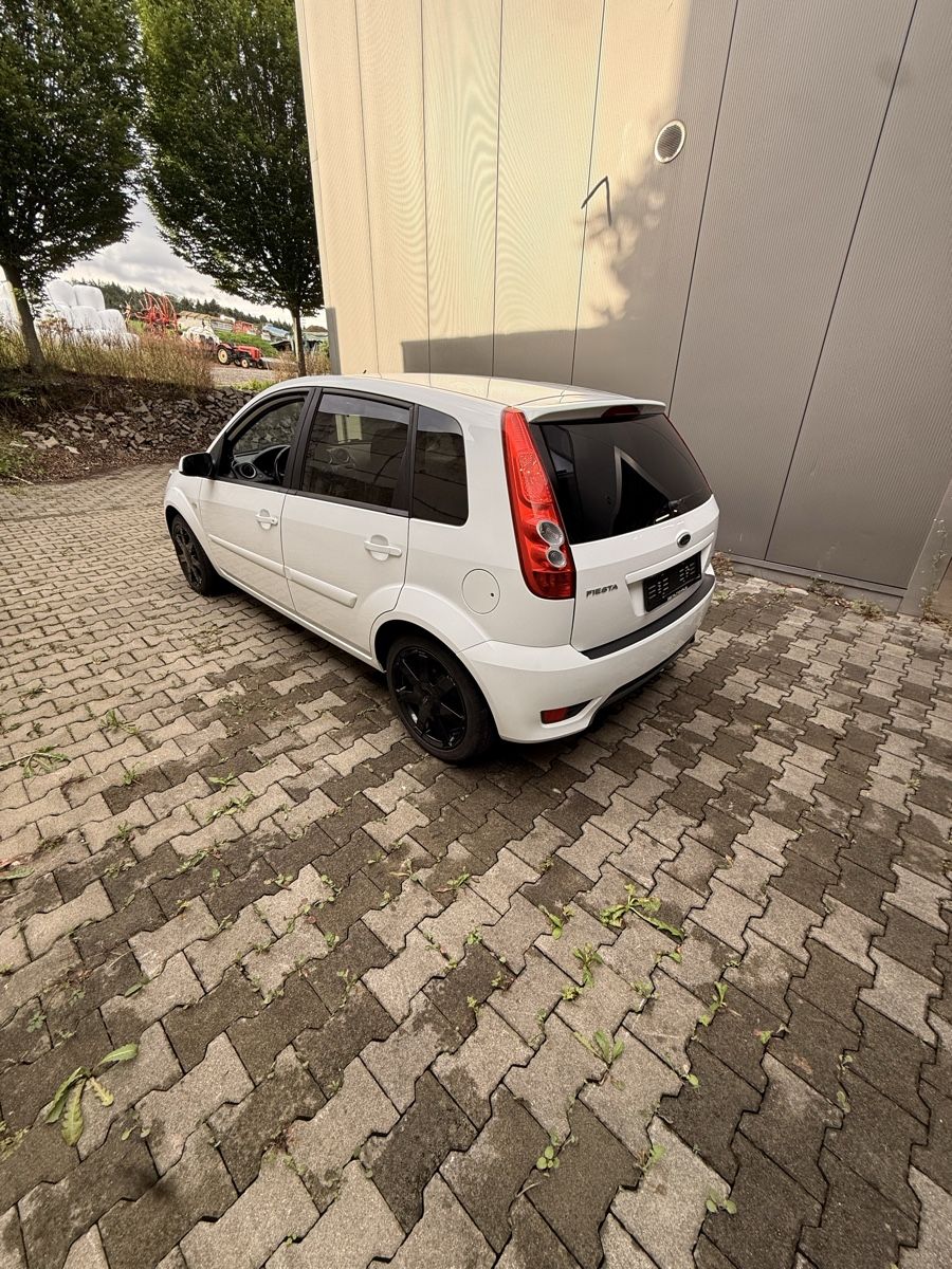 Ford Automobili: Ford fiesta 1.4 – Usato da Bischofszell venduto da McLuca81 2