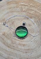 Halskette mit Cabochon Anhänger grün Neu