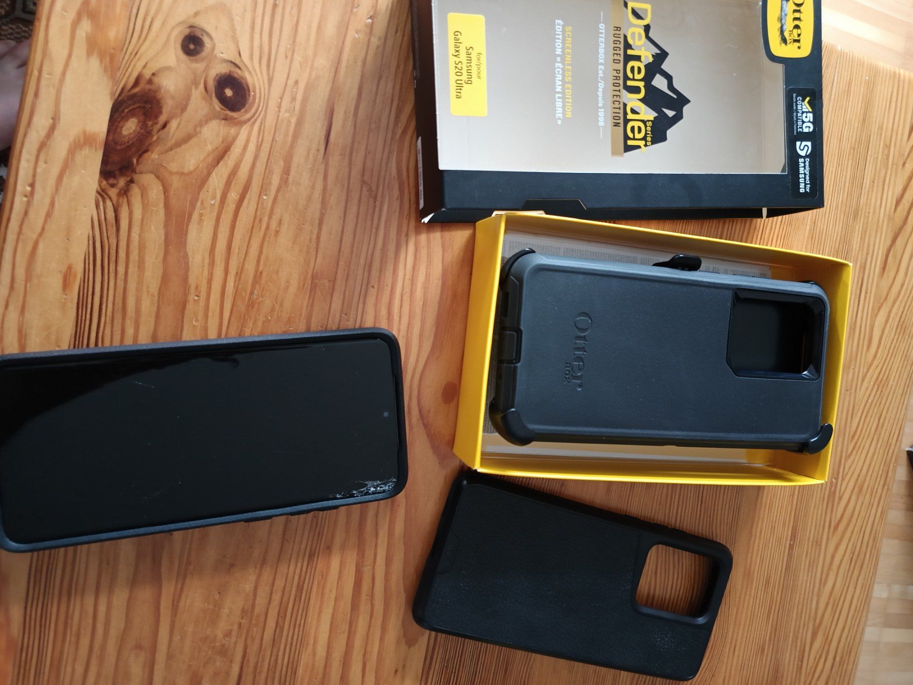 Samsung Coques & Protection écran: Samsung S20 Ultra mit Cases – D'occasion à Ipsach par neon1 1