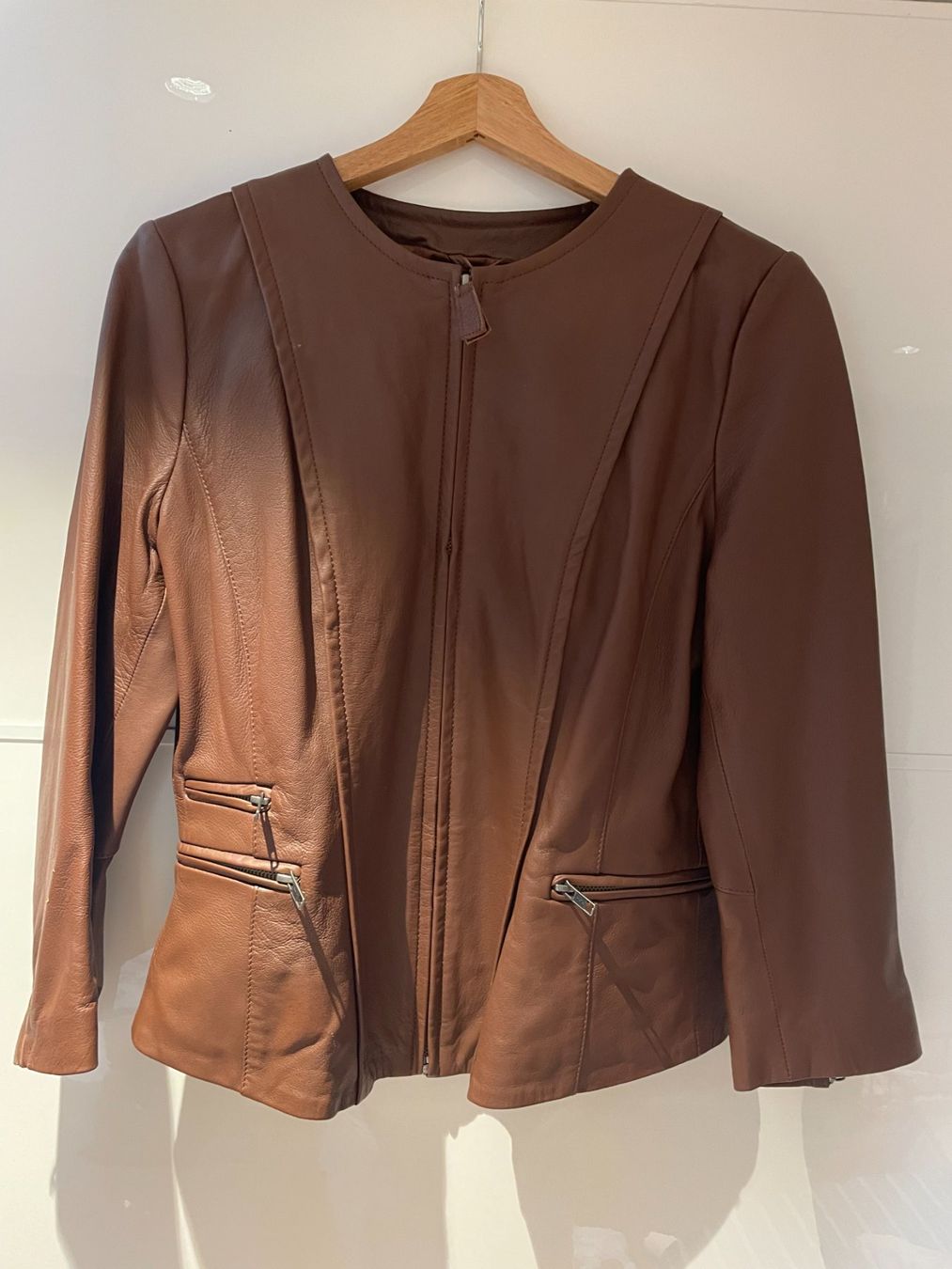 Max Mara Giacche: Lederjacke von Max Mara – Nuovo (secondo la descrizione) da Wilen b. Wollerau venduto da BelindaK