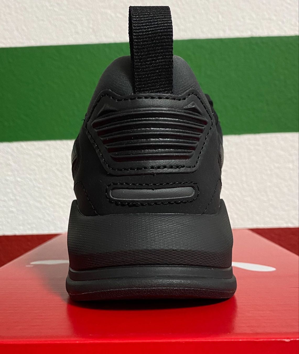 Puma Scarpe da uomo: NEU! PUMA X-Ray Lite Pro 37,5 – Nuovo e nell'imballaggio originale da Grancia venduto da Markos78 2