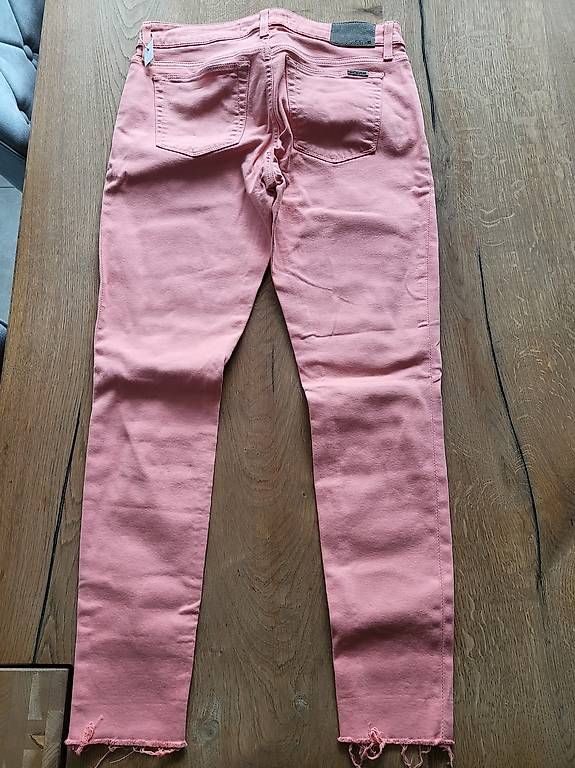 Pantaloni: Pantalon femme – Usato da Ecuvillens venduto da loloall 2