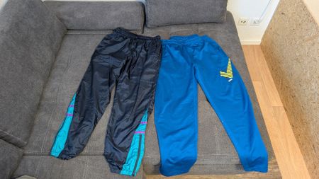 2x Trainingshosen / Jogginghosen, Grösse L, Retro