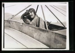 Fotografie Marseille, Pilot Mallard vor 