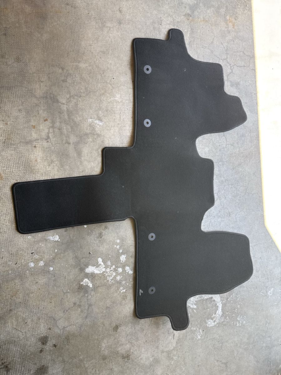 Tappetini fitness: Tapis de cabine Ford transit 2021 – Nuovo (secondo la descrizione) da Renens VD venduto da Ypc0