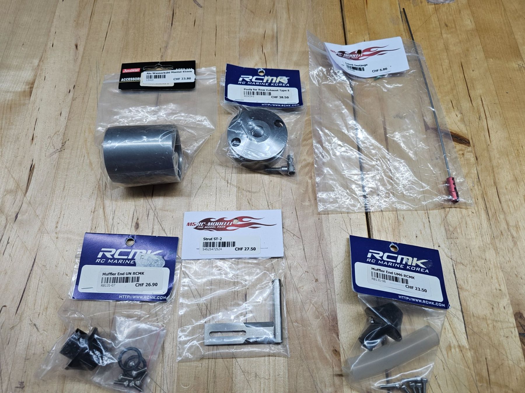 Modellismo RC: Diverse Bootsteile Set 2 – Nuovo e nell'imballaggio originale da Rüti ZH venduto da Madeira14