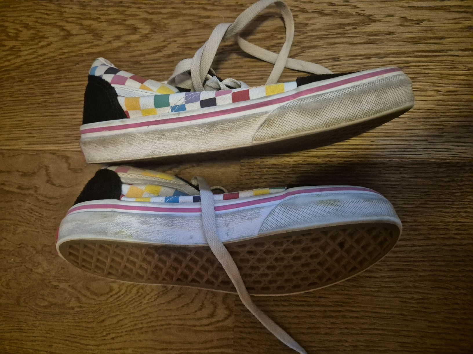Vans Scarpe per ragazzi: vans kindersneakers Gr.33 – Usato da Ostermundigen venduto da Louhdezd 1