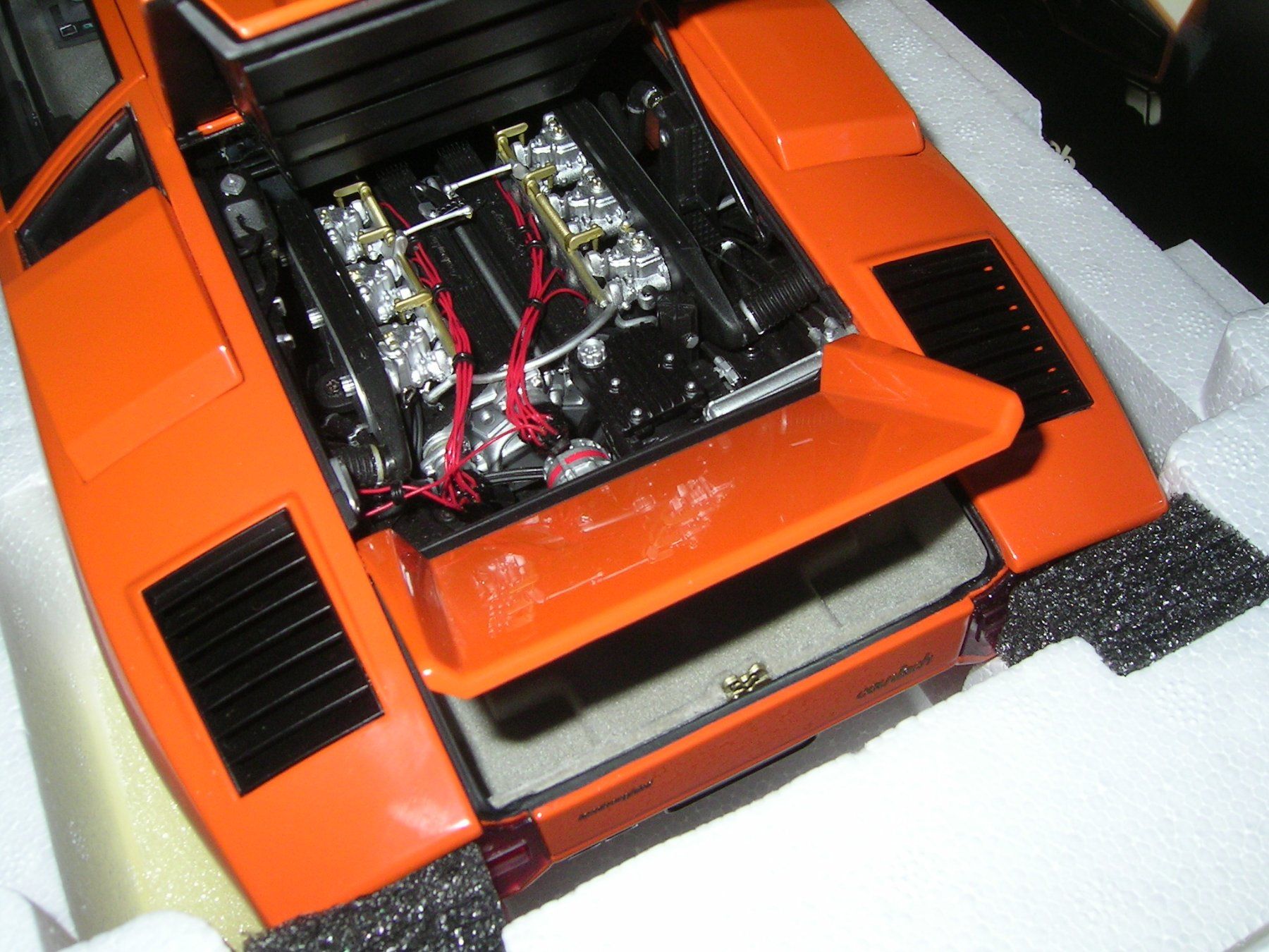 Kyosho Modellautos: Lamborghini Countach LP400 Kyosho orange 1:12 – Gebraucht aus Schwarzenbach SG von Forky 3