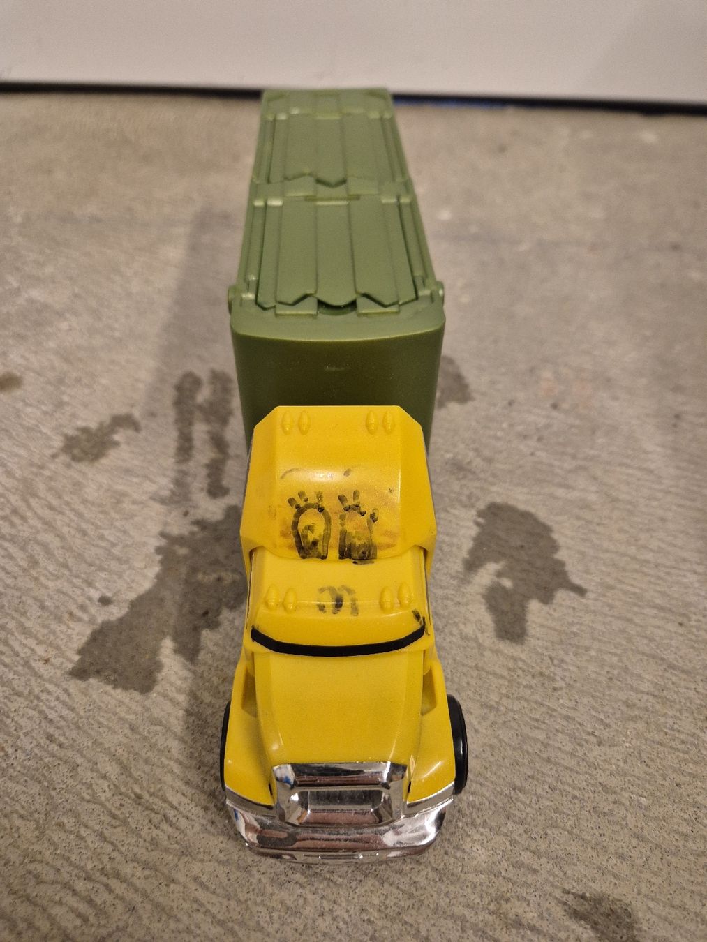 Hot Wheels Giocattoli: Hotwheels Lastwagen – Usato da Oberegg venduto da FranziskaCH12 1