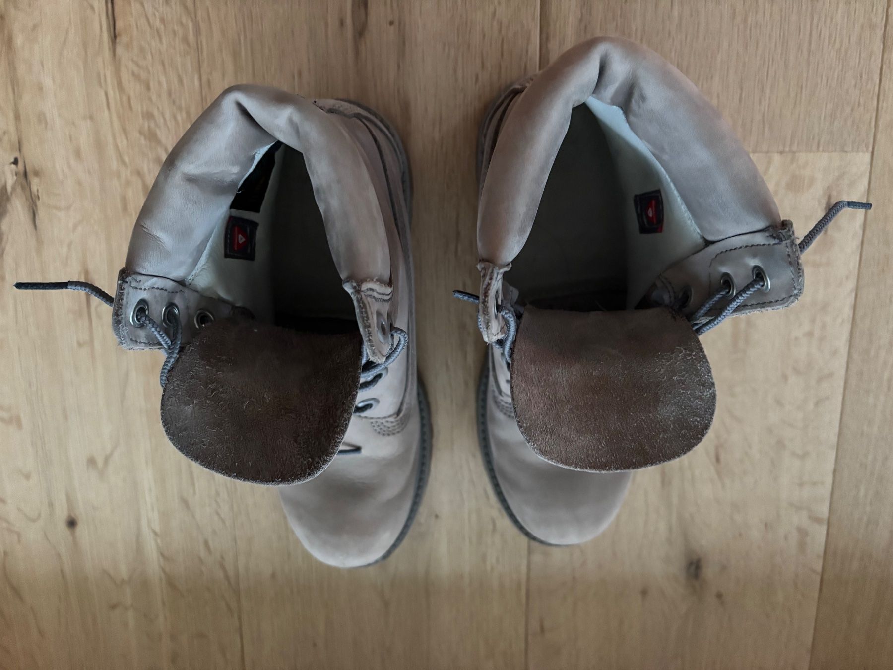 Timberland Scarpe da uomo: Timberland Boots / Lederschuhe grau – Usato da Winznau venduto da Lauralavera1 3