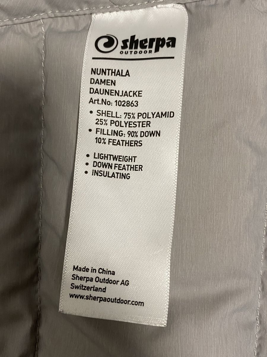 Sherpa Jacken: Daunenjacke von Sherpa xs – Gebraucht aus Chur von Maurina1 4