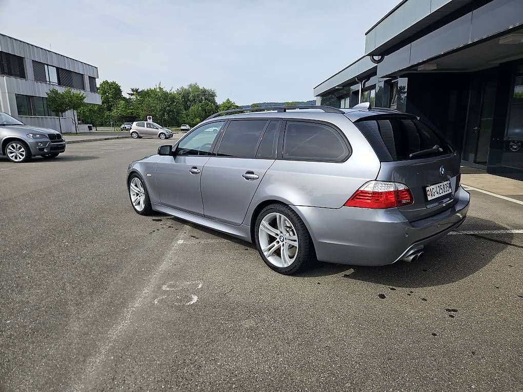 Automobili: BMW 545i E61 LCI Optik - M-Paket, V8 – Usato da Mellingen venduto da Lennuzzo90s 3