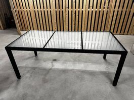 Gartentisch-Set aus Rattan (schwarz) mit 8 Stühlen