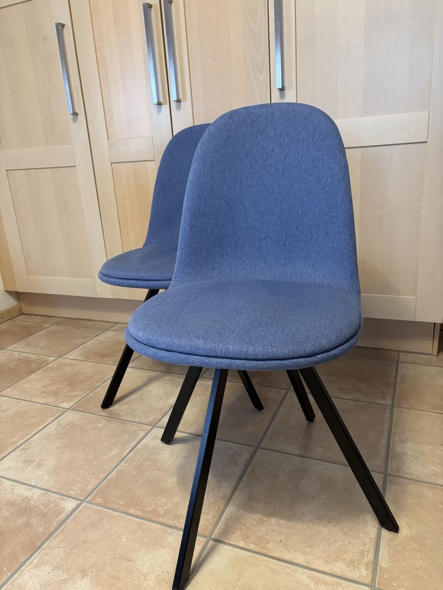Sedie: Septs Chaises de cuisine bleues – Usato da Delémont venduto da Vendeur_3