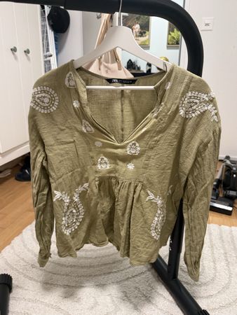 Zara Bluse, Khaki, Grösse XS, Top Zustand, Sommerlich!