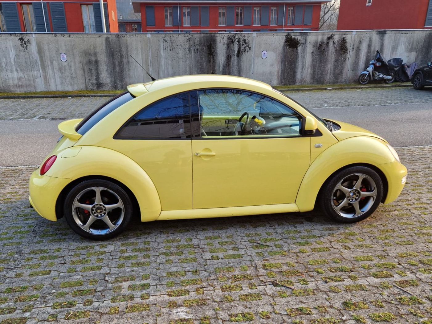 VW Automobili: VW New Beetle – Usato da Zwingen venduto da bea_h7ch 3