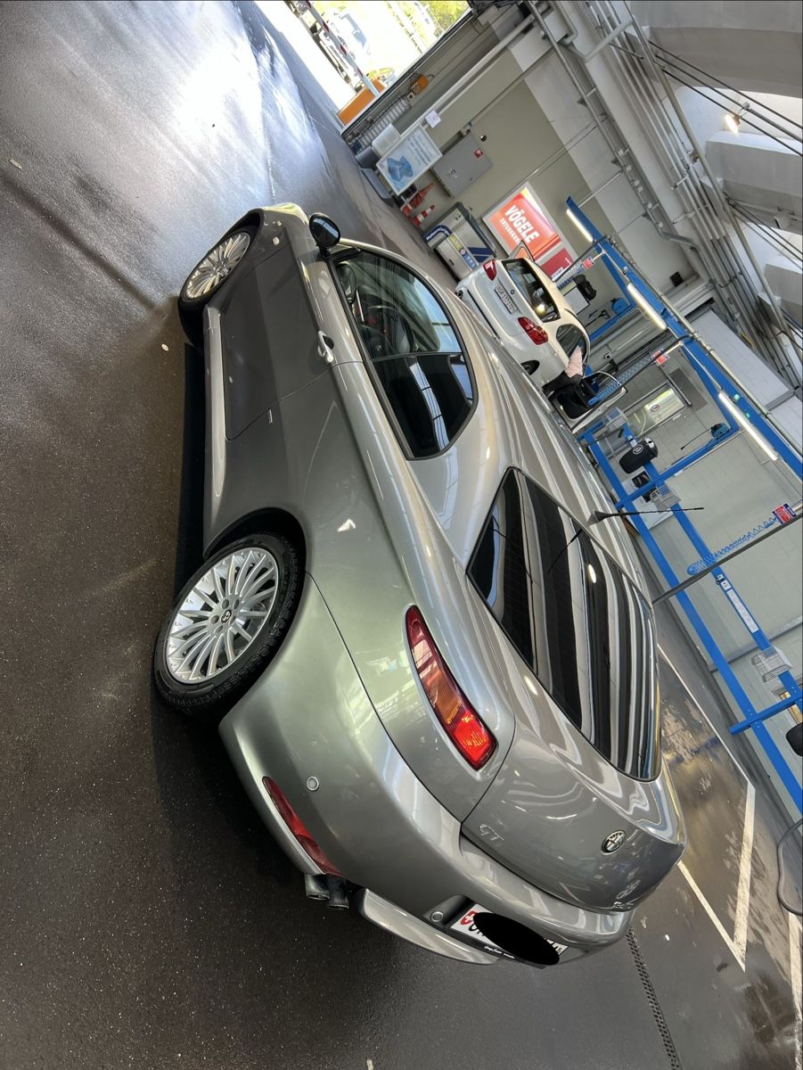 Alfa Romeo Autos: Alfa Romeo GT 1.9 JTD – D'occasion à Chur par Gio7013 4
