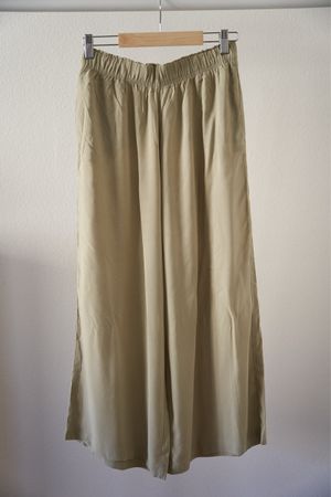 H&M Sommerhose Viskose Grösse S grün