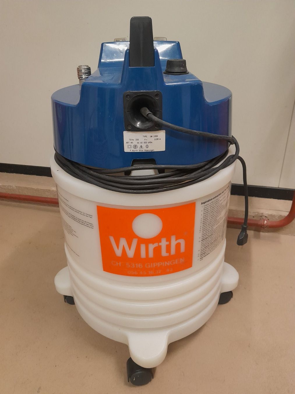 Alle Maschinen: SPRÜHEXTRATIONSGERÄT UW1000 – Gebraucht aus Spiez von M-A-H