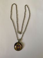 Schmuckanhänger mit Kette Metall