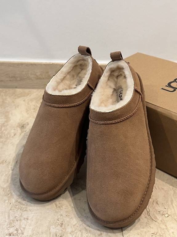 Ugg Scarpe da donna: Neue UGG Micro Chestnut US 9 40/40.5 – Usato da Baar venduto da chikikid 2