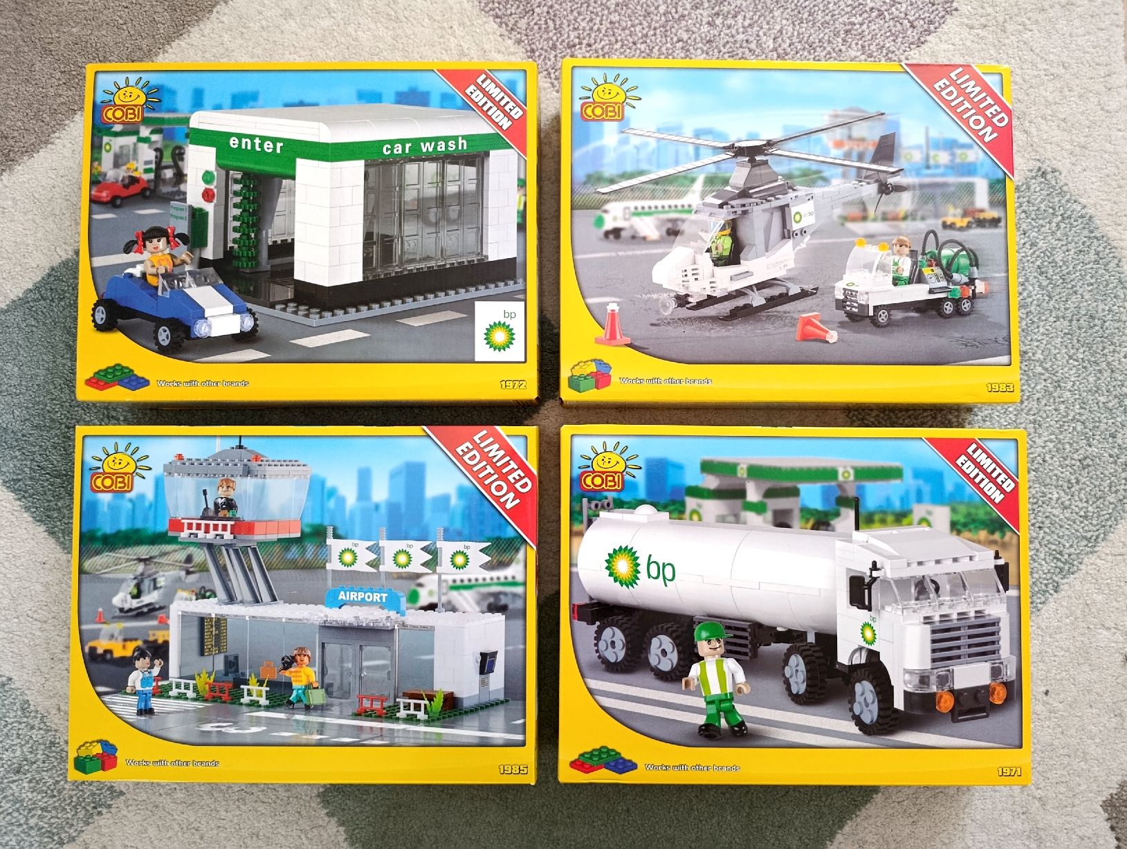 Cobi Kit di costruzioni: 4 x COBI Limited Edition Sets, neu – Nuovo e nell'imballaggio originale da Wil SG venduto da Donaldus