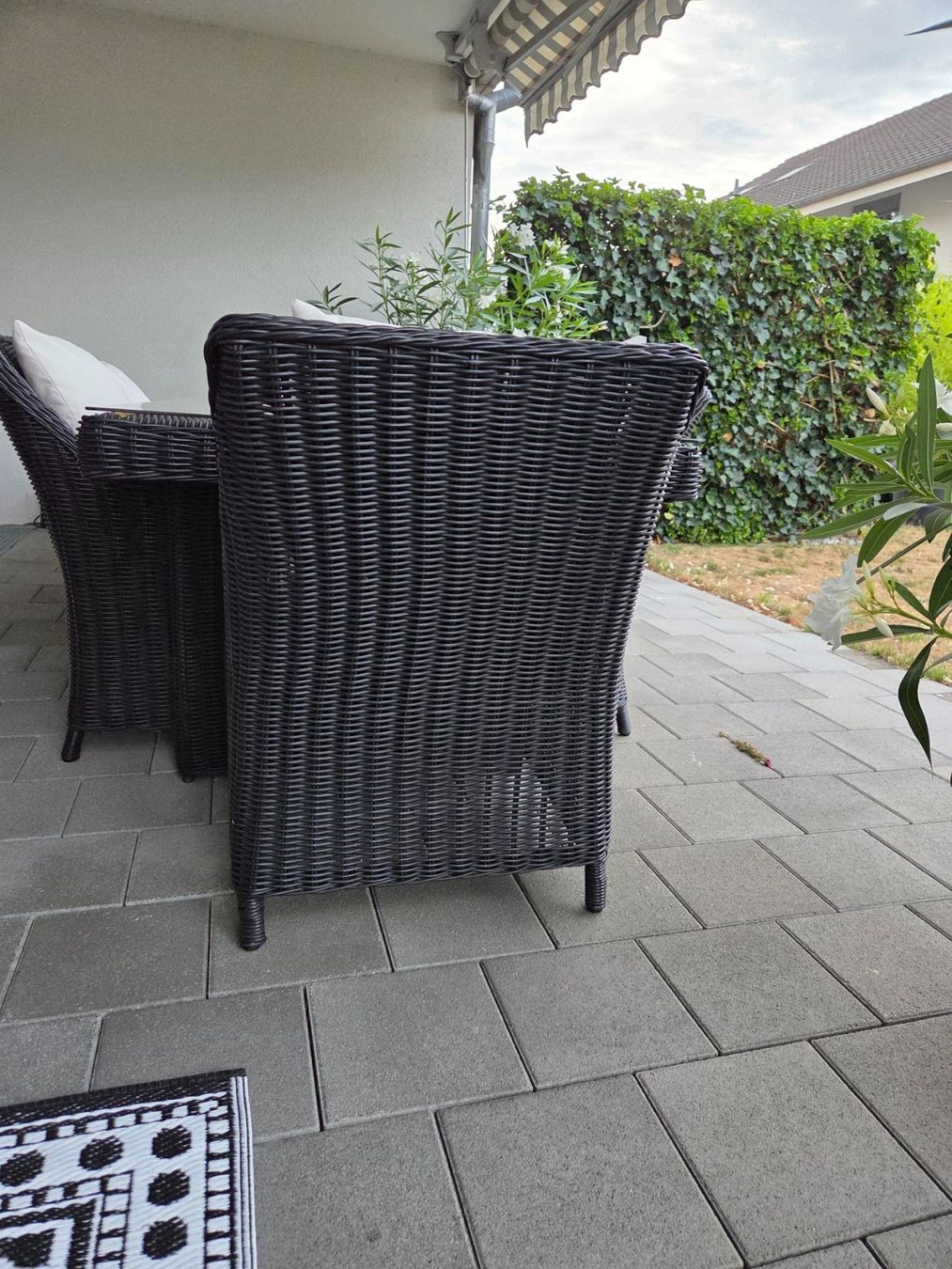 Set de table et chaises: Gartentisch mit Stühlen – D'occasion à Hettiswil b. Hindelbank par Certec 5