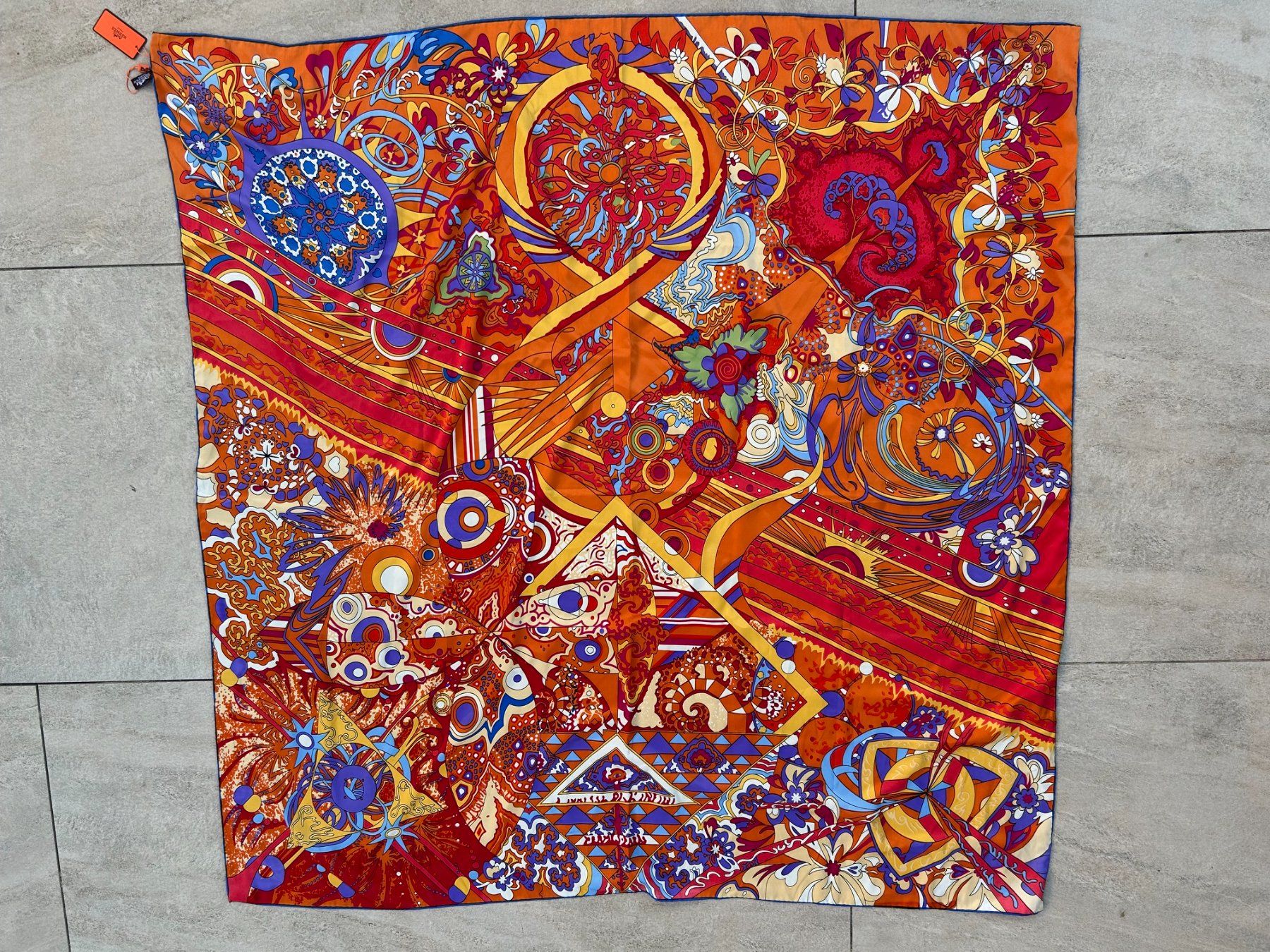 Hermès Foulard & Sciarpe: Seidenschal Hermes – Nuovo (secondo la descrizione) da Binningen venduto da Kilini 2