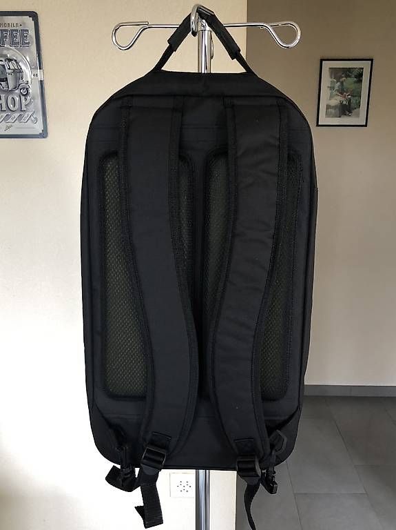 Zaini: Rucksack für tragbare Infusion. – Usato da Wohlen AG venduto da Botaurus 1