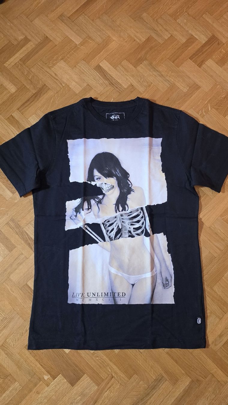 Ecko T-shirt: Marc Ecko t-shirt pack – Usato da Les Cullayes venduto da L3o 2
