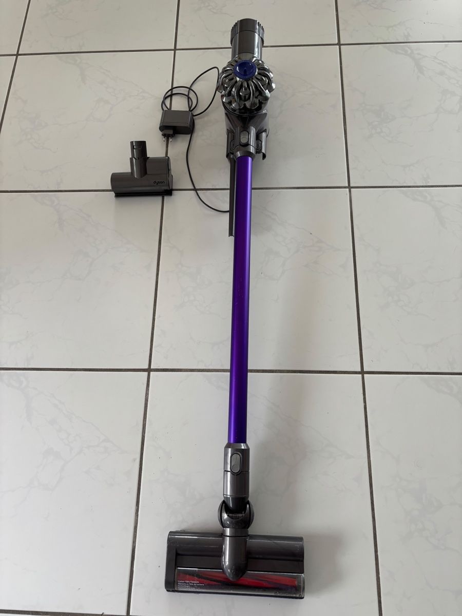 Dyson Aspirapolveri & Accessori: Staubsauger Dyson DC62 – Usato da Stans venduto da Osteophyt