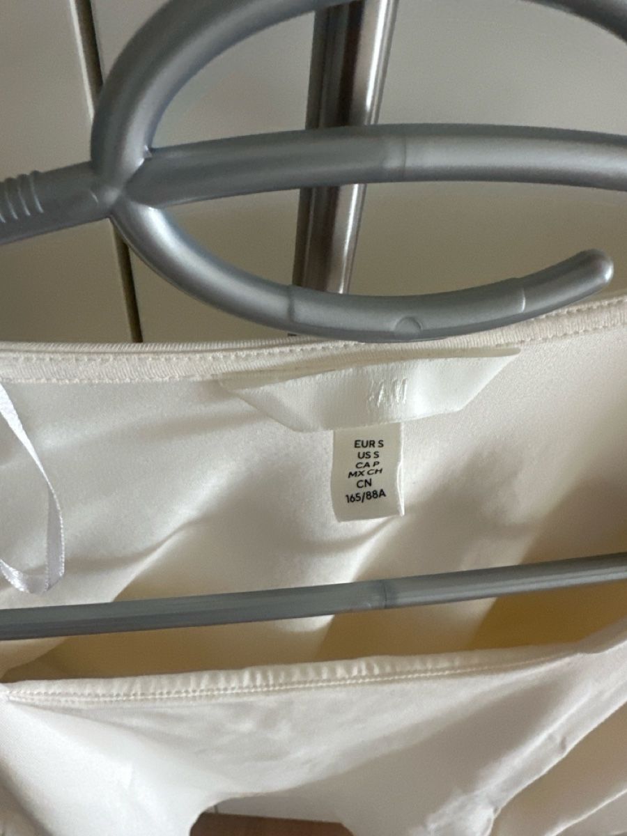 H&M Top: Langarmshirt  – Usato da Zürich venduto da sommer121 1
