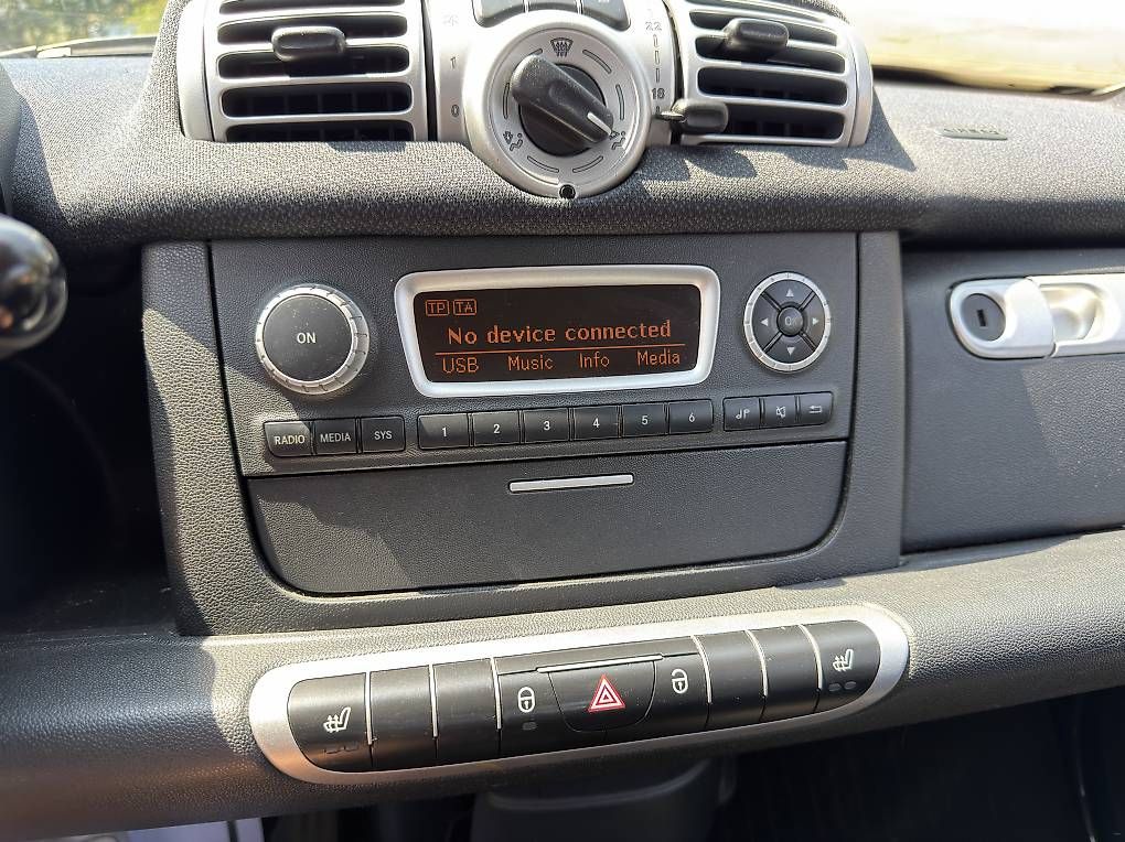 Automobili: Smart fortwo 1.0 mhd (TARGABILE - AUTOMATICA) – Usato da Agno venduto da jonnyautosagl 4