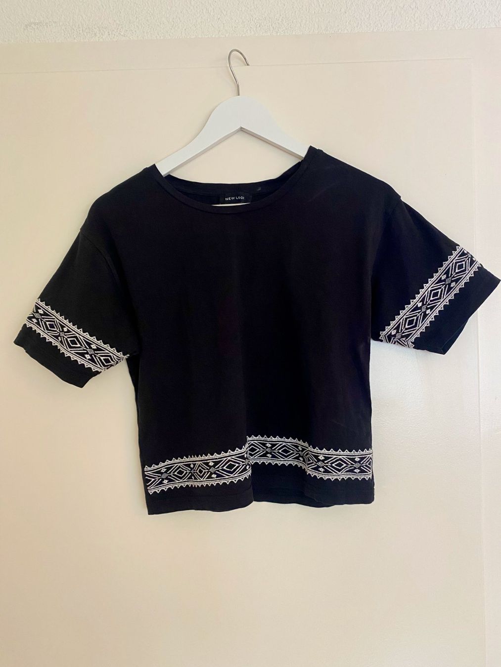 New Look Top: Crop Top von New Look – Usato da Bern venduto da eli7