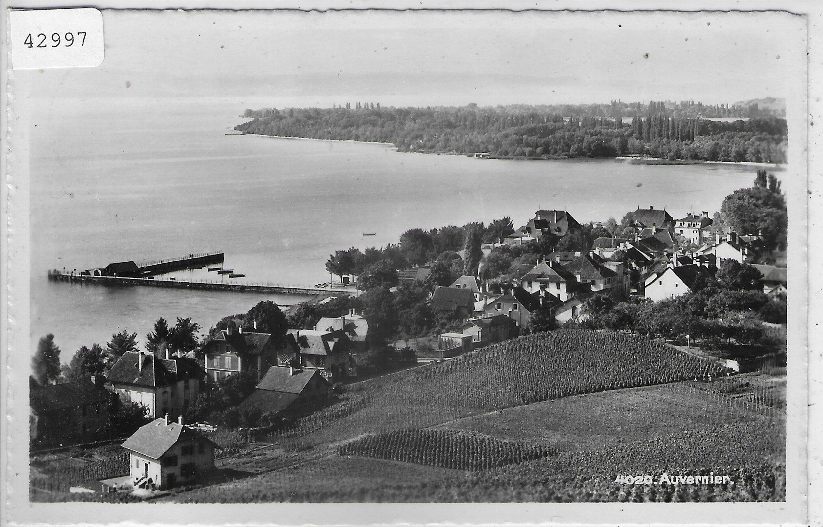 Cartoline postali: Auvernier - Vue generale – Usato da Ettingen venduto da Kartenplanet