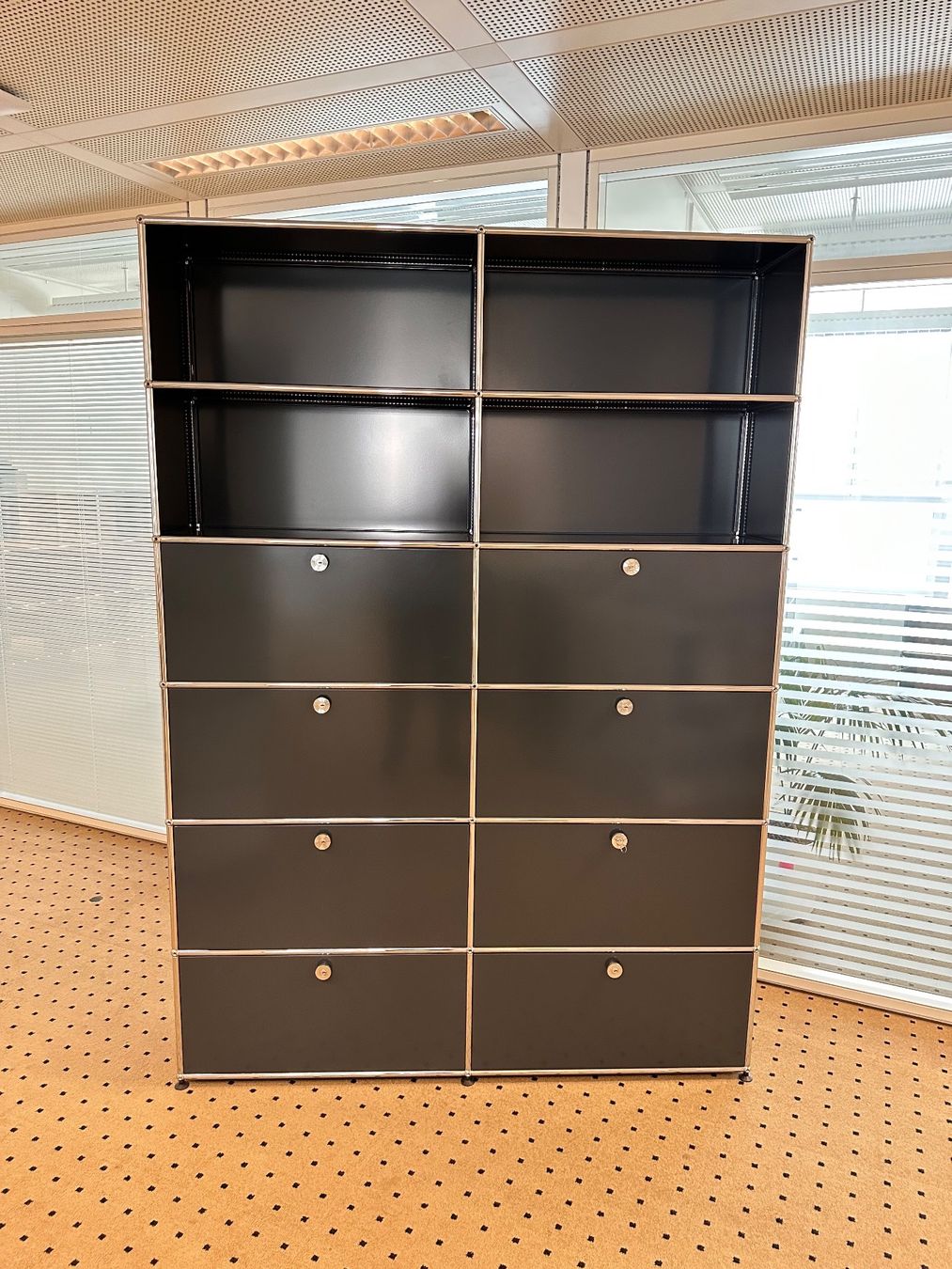 USM Scaffali: USM Highboard 2x6Anthrazitgrau, Top Zustand – Usato da Grenchen venduto da Design-Outlet 5