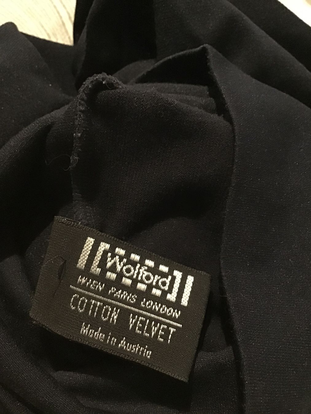 Wolford T-shirt: WOLFORD ROLLKRAGENSHIRT extra small dunkelblau – Nuovo (secondo la descrizione) da Glattfelden venduto da ire_w6h2 3