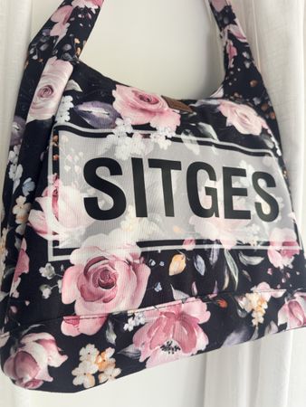 Schultertasche Sitges Blumenmuster schwarz neuwertig