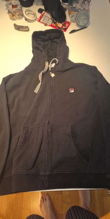 Fila Kapuzenjacke Grösse XXL - perfekt für den Übergang!