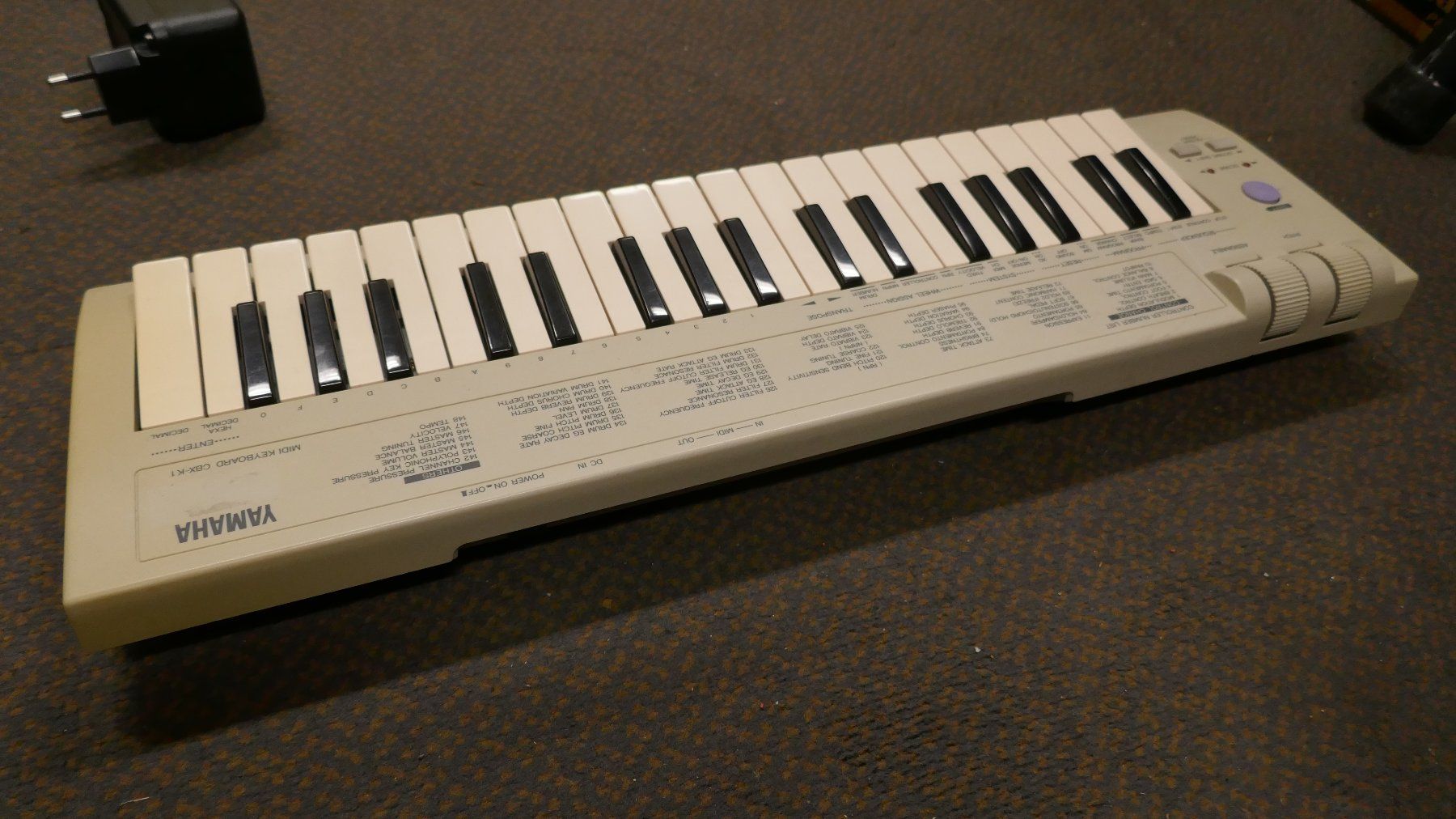 Yamaha Strumenti musicali: Yamaha CBX-K1 Midi Keyboard – Usato da Wenslingen venduto da FairlightCMI 4