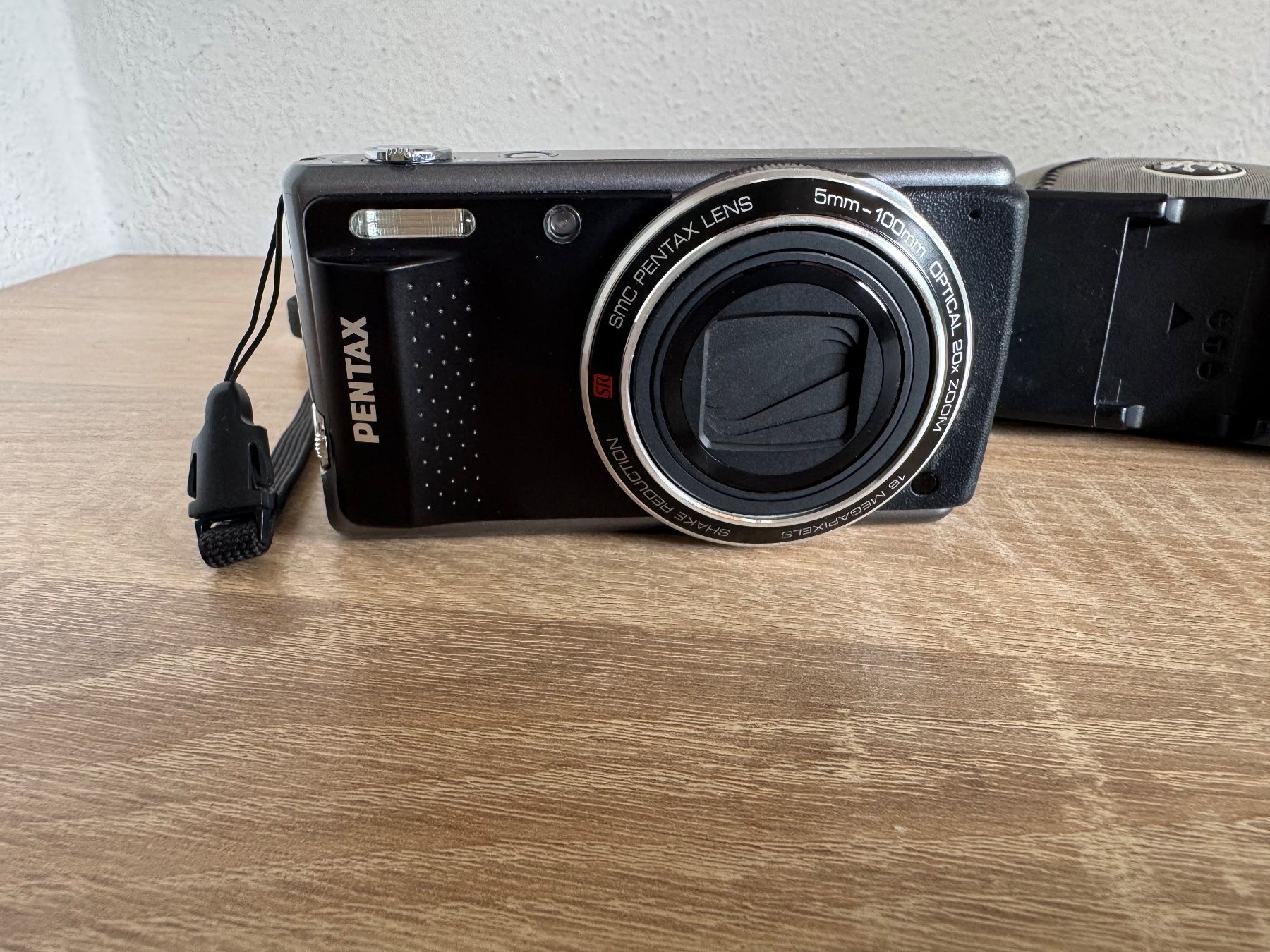 Pentax Fotocamera: Pentax Optio V20 Digitalkamera – Usato da Frauenfeld venduto da guli11