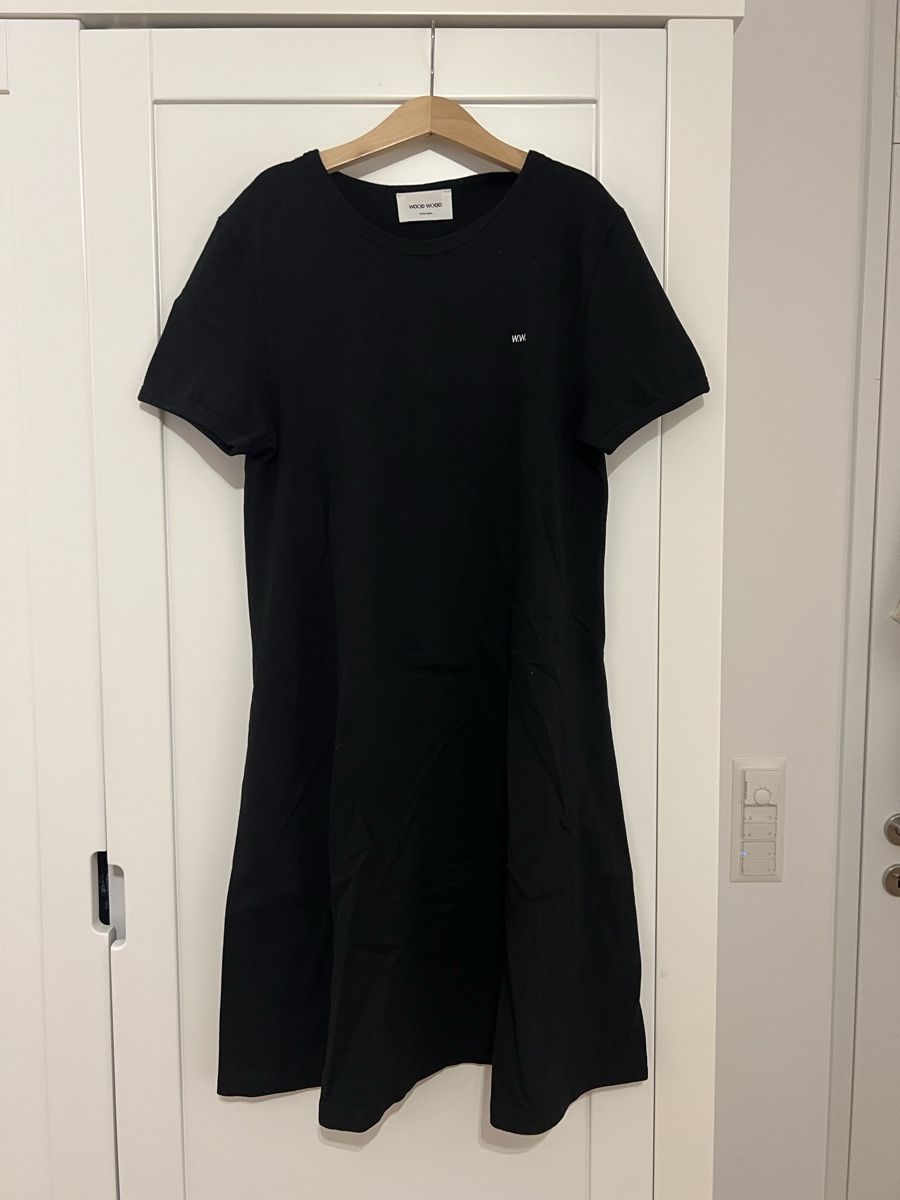 Wood Wood Kleider & Röcke: schwarzes Baumwoll Kleid – Gebraucht aus Erlenbach von paulina.rad