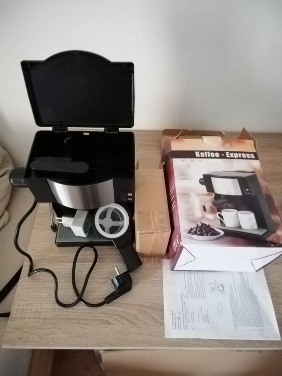 Kaffee Express Maschine CM401 neu Kaufen auf Ricardo