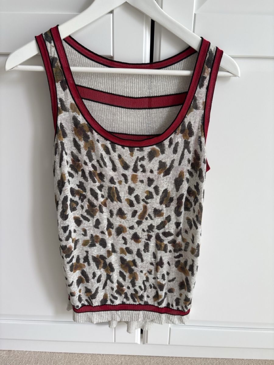 Marc Cain Tops: Feines StrickTop Marc Cain, N4 – Gebraucht aus Azmoos von alix001